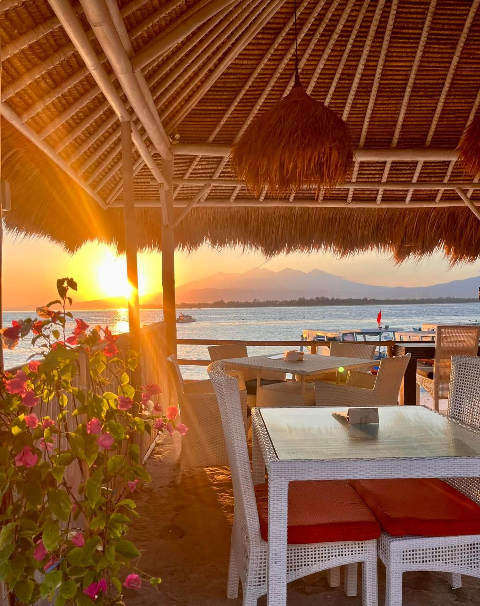 Kura Kura Resort Gili Meno Exterior photo